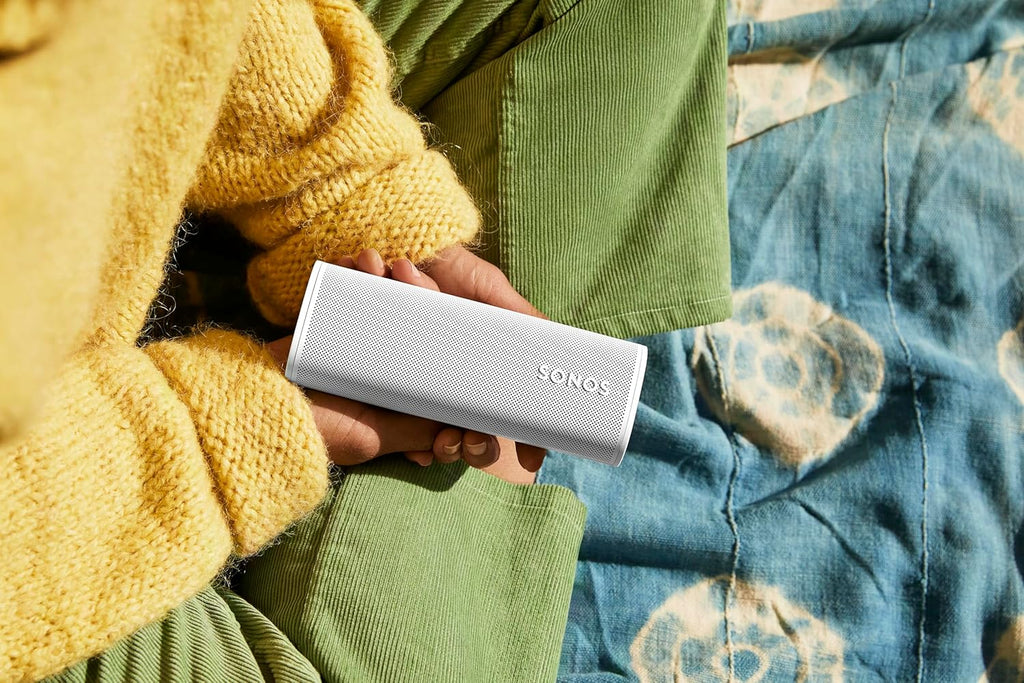 Sonos Roam 2 | Leichter, mobiler und wasserdichter Speaker mit Bluetooth, WLAN, mindestens 10 Stunden Akkulaufzeit und Voice Control für drinnen und draußen - Weiß